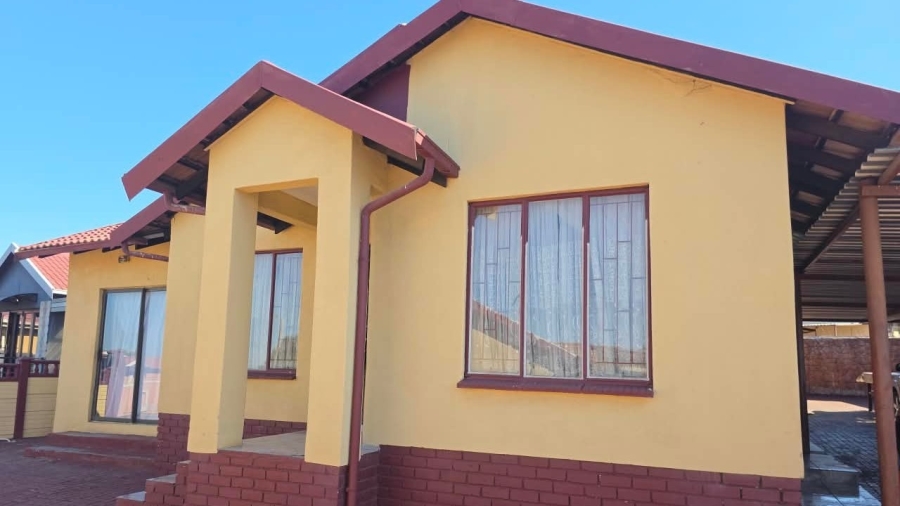 4 Bedroom Property for Sale in Tlhabane West North West